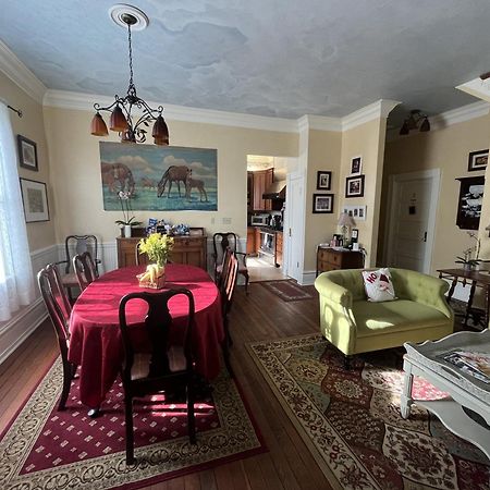 Abbey House Inn (Adults Only) Winters Bagian luar foto