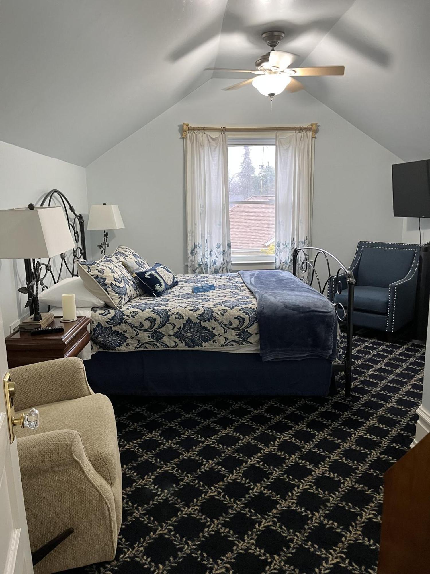 Abbey House Inn (Adults Only) Winters Bagian luar foto