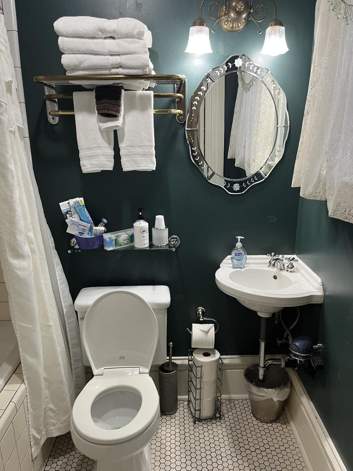 Abbey House Inn (Adults Only) Winters Bagian luar foto